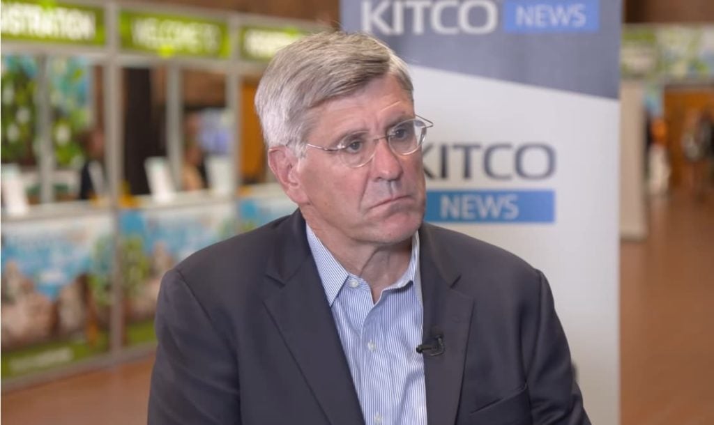 Economist: Currency battle between BTC, USD, and the digital dollar is coming