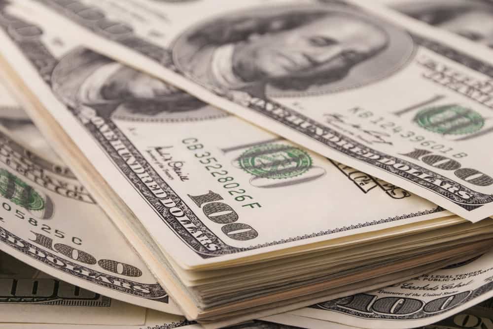 25 richest families added over $300 billion to their collective fortunes in a year