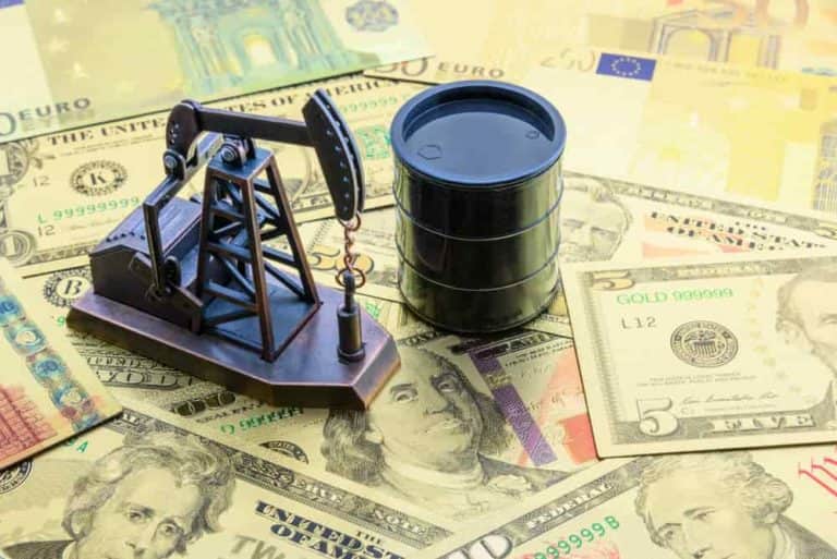 3 reasons why the latest crude oil slump won't dampen the sector's spirits