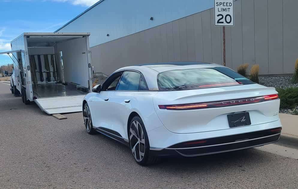 Lucid stock (LCID) outperforms the market as deliveries accelerate