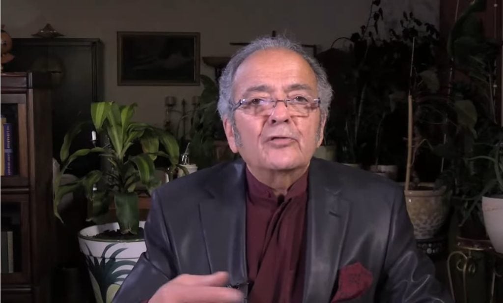 American trend forcaster G. Celente urges to prepare for 'financial disaster' in 2022