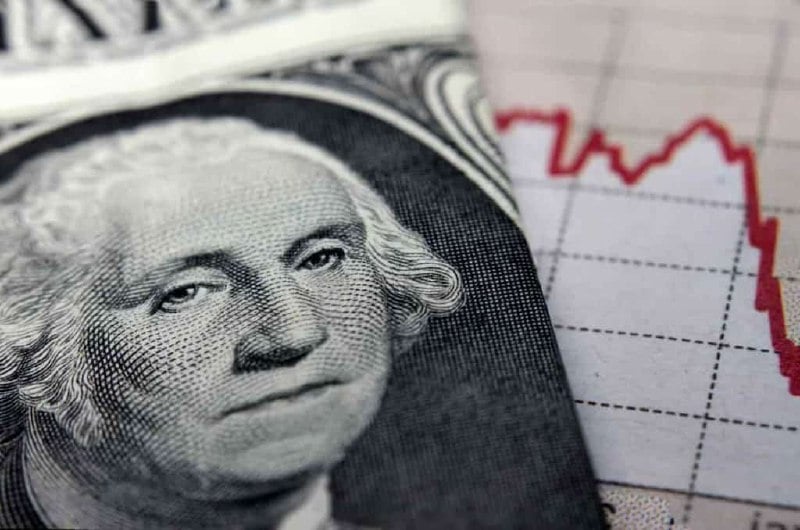 Goldman Sachs names two factors that will likely weaken the dollar in 2022