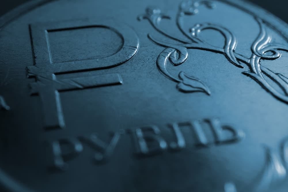 Ruble’s risk is at half that of the 1998 Ruble Crisis but it's expected to rise, data suggests