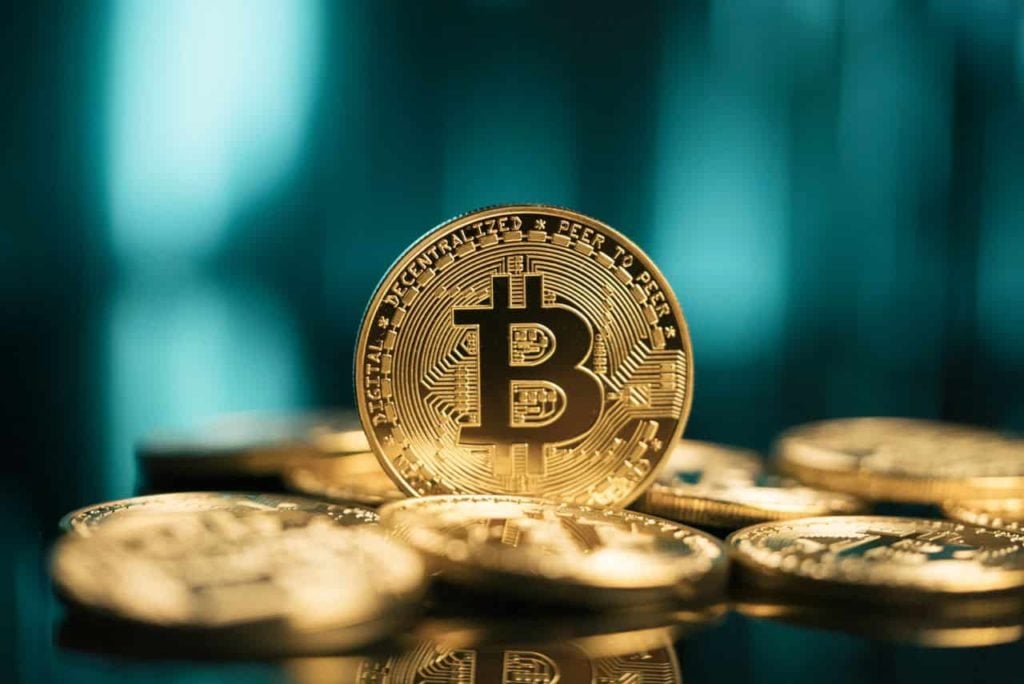 Crypto markets rebound as Elrond gains 24% leading the top 100 pack