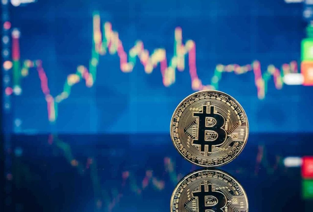 Bitcoin price rally in store? BTC creates largest-ever descending broadening wedge