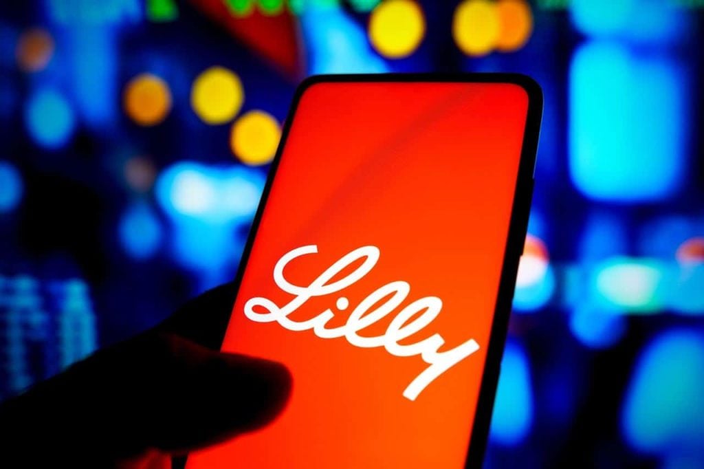 Eli Lilly (LLY) jumps 5% in premarket upon Alzheimer’s drug study success