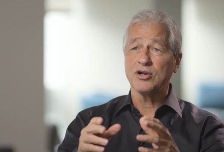 JPMorgan CEO says short-selling of bank stocks should be banned
