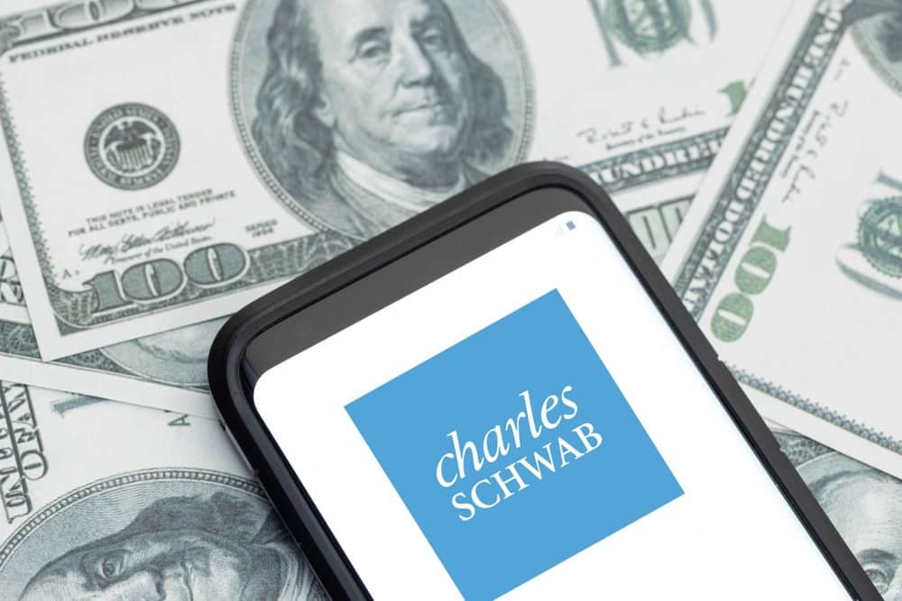 Bitcoin skeptic Charles Schwab bank deposits down 30% YOY, while BTC is up 50%