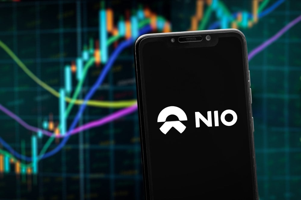 NIO stock price prediction 2025