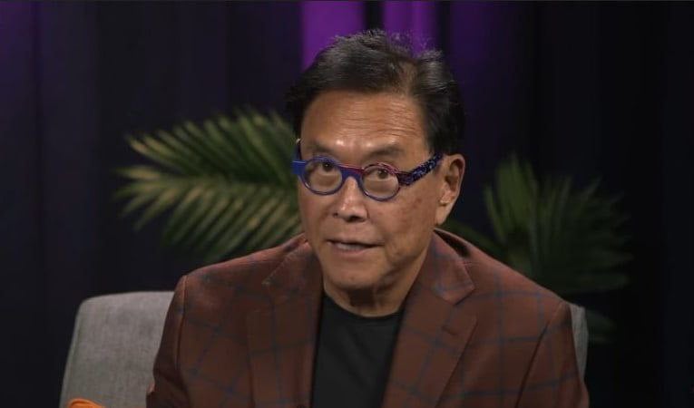 ‘Rich Dad’ R. Kiyosaki: Financial stupidity is the biggest threat to US
