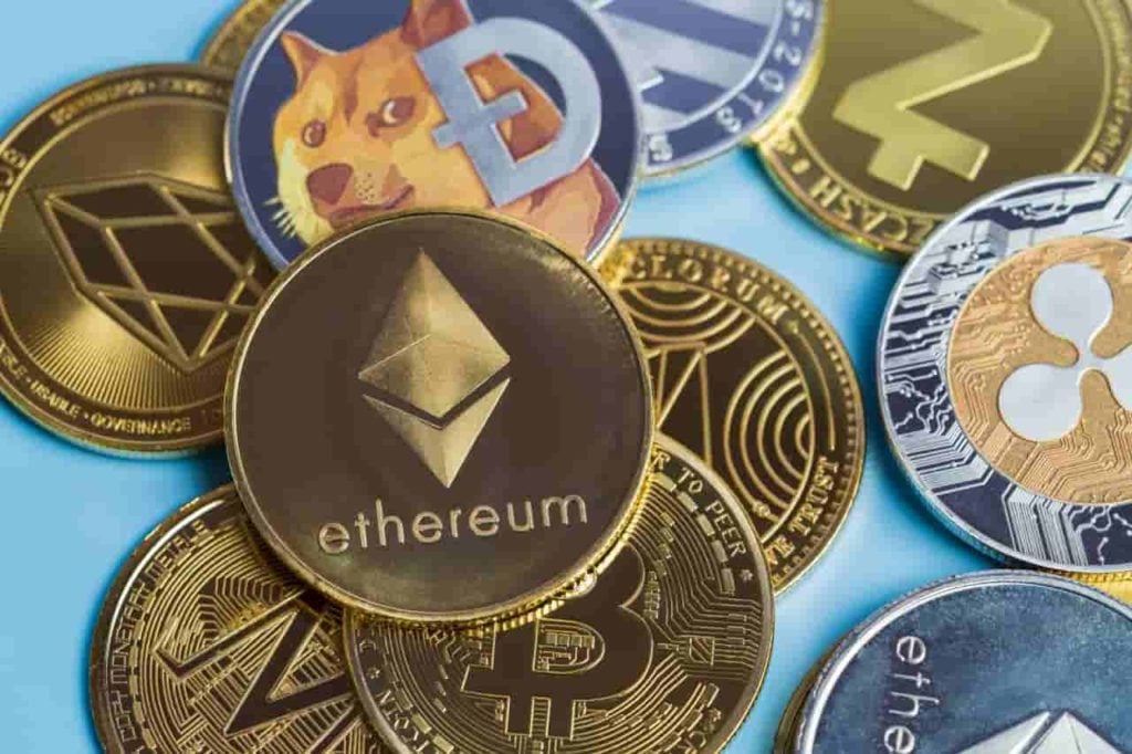 Short squeeze alert for December 1: Two cryptocurrencies with potential to skyrocket