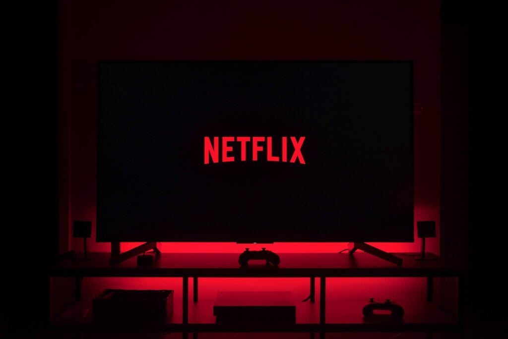 AI predicts Netflix stock price for end of 2024
