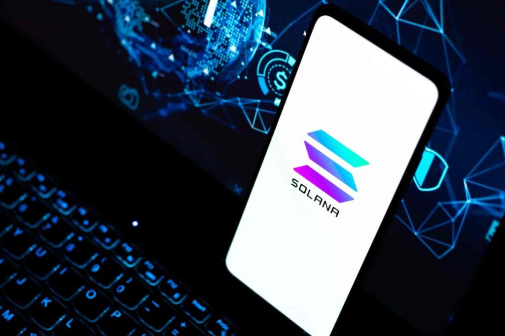 Over $4 billion flows into Solana in a week; Can SOL reach $200?