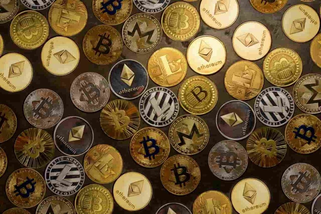 New crypto opportunity at $0.03 for investors who missed SHIB and DOGE soar