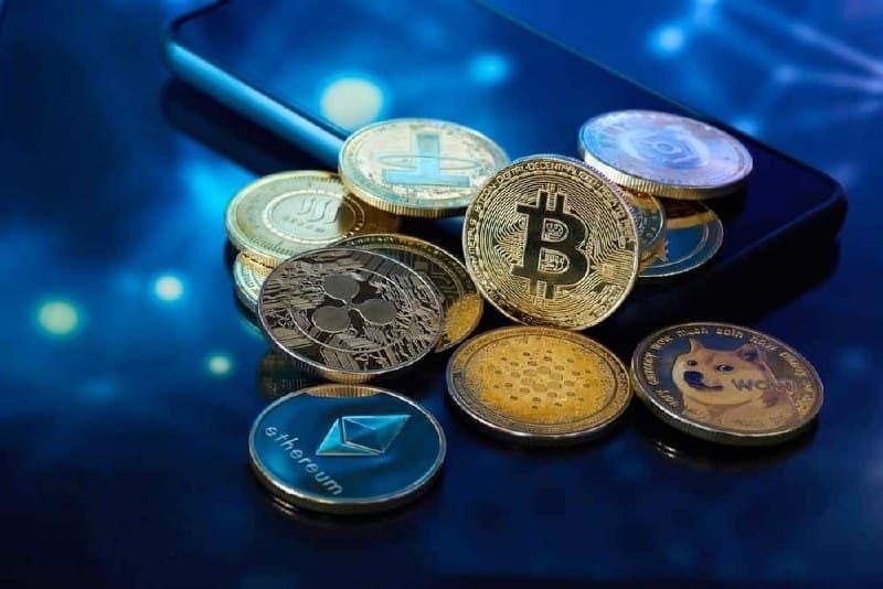 2 cryptocurrencies to reach $100 billion market cap in May