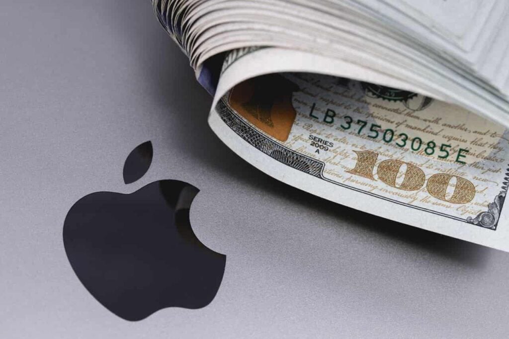 Monster insider trading alert for Apple stock