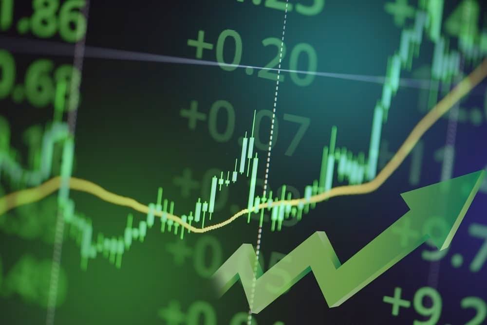 2 stocks to reach $200 billion market cap in the first half of 2024