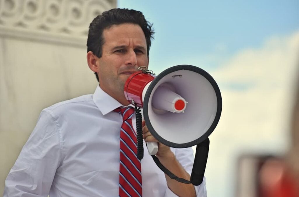 How rich is Hawaii senator Brian Schatz; Brian Schatz's net worth revealed