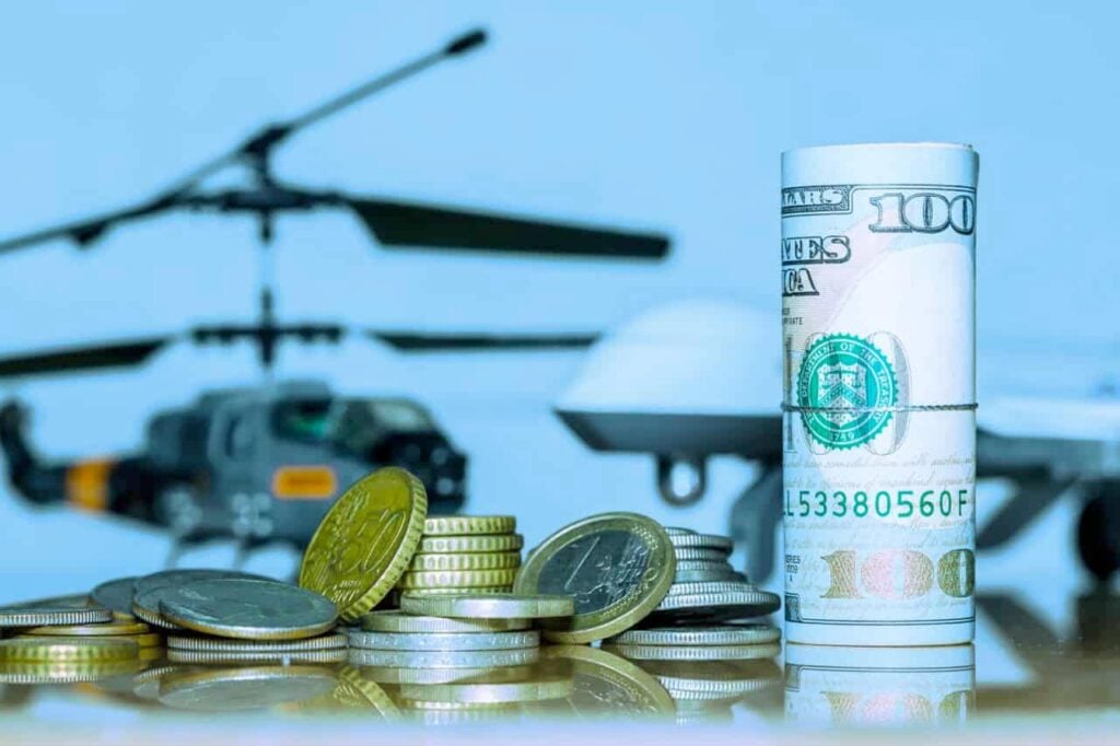 U.S. politicians ‘laughing straight to the bank’ after betting on this defense stock