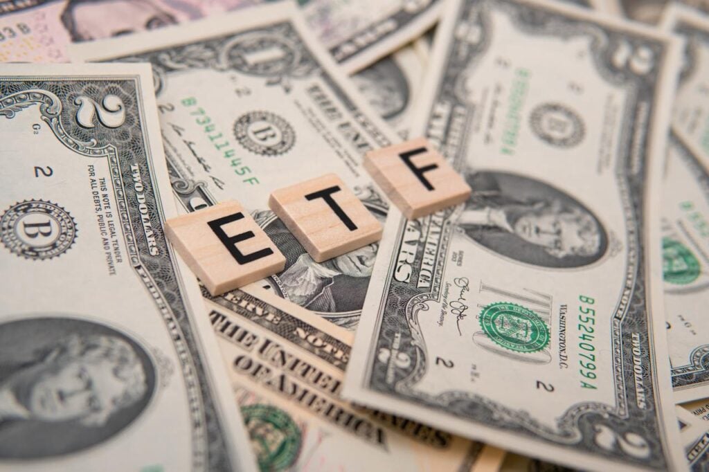 AI picks 2 ETFs to buy after U.S. presidential elections