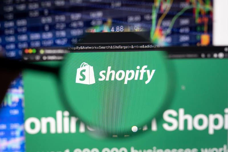 AI predicts Shopify (SHOP) stock price for year-end
