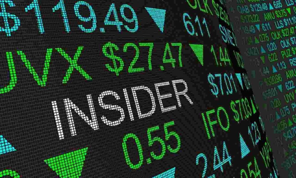 Should you be worried as insiders dump shares at the fastest rate in over 3 years?
