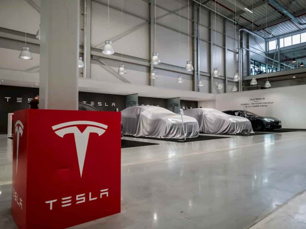 Strategist says 2026 Tesla ‘will look nothing like the one being debated today’