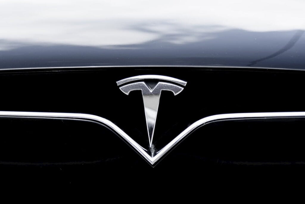 Here's how much U.S. politicians missed out on by selling Tesla stock early