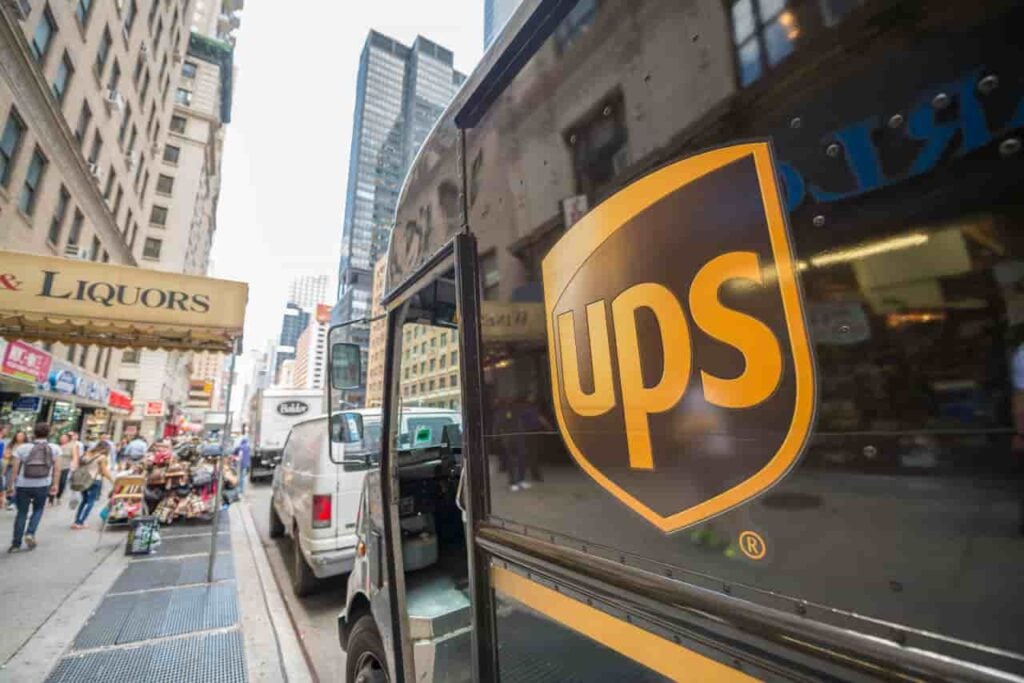 Is UPS stock in danger as Amazon and tariff pressure triggers layoffs?