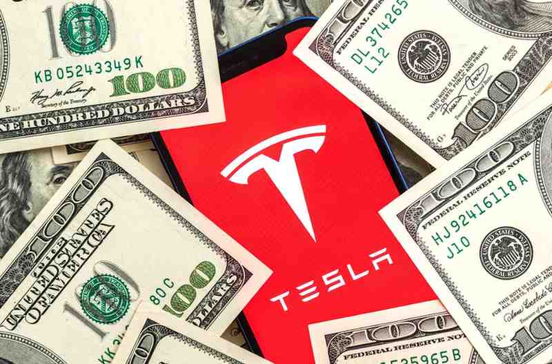 These U.S. politicians dumped Tesla shares just before big earnings miss