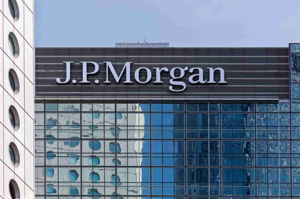 Here’s how much JPMorgan insiders have sold amid the bank’s recession warning