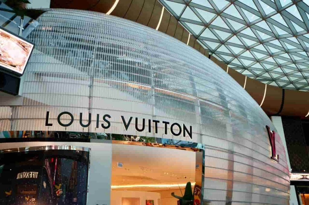 Monster Louis Vuitton insider trading alert by CEO