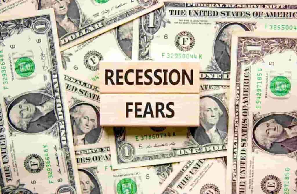 Top economist warns of new recession indicator ‘no one’s pricing in’
