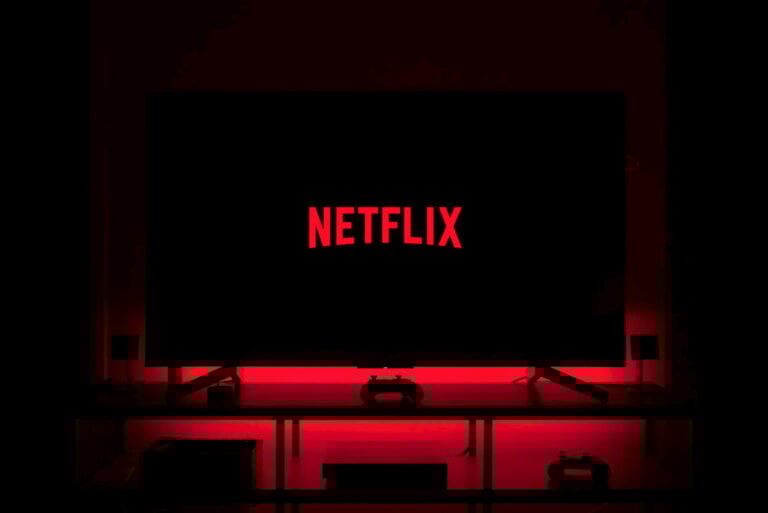 Banking giant sets date when Netflix will crash to $1,140