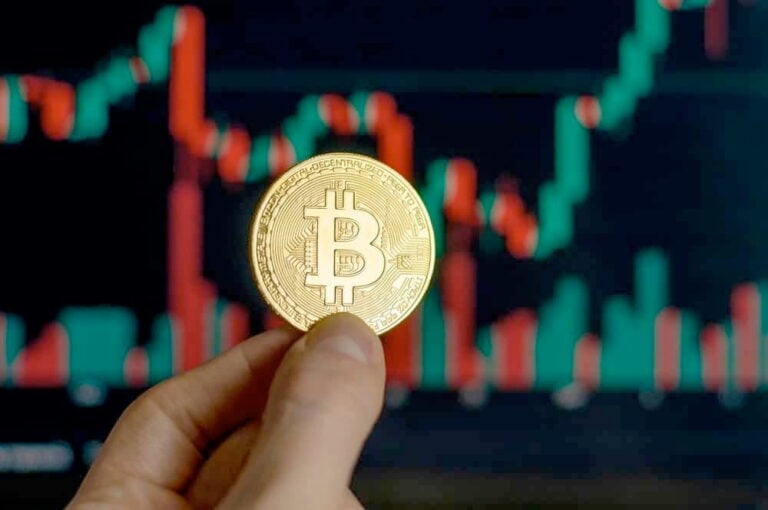 Crypto trader loses over $300 million in 3 hours