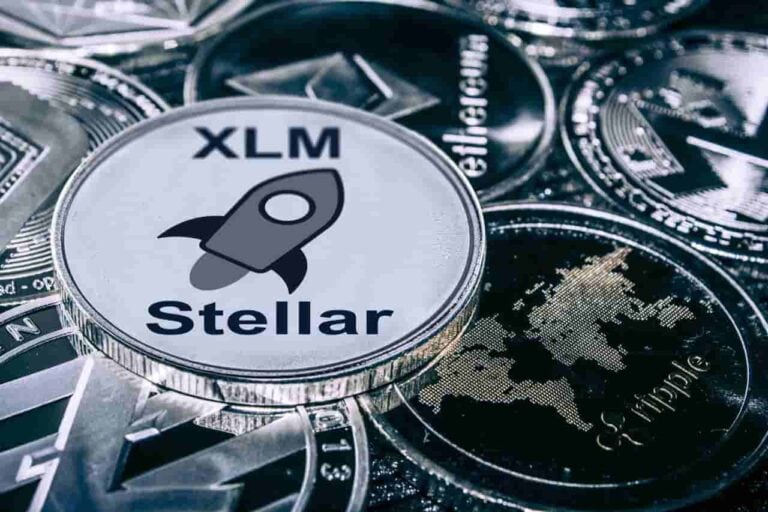 XRP or XLM? We asked ChatGPT which crypto is a better buy for 2025 H2