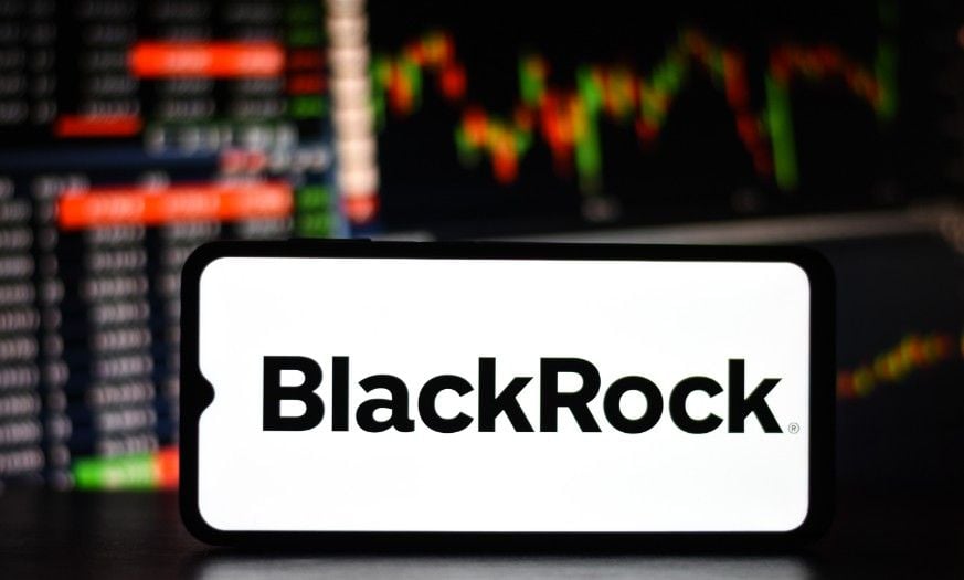 BlackRock just deposited nearly 30,000 of this crypto into Coinbase; Will it offload?