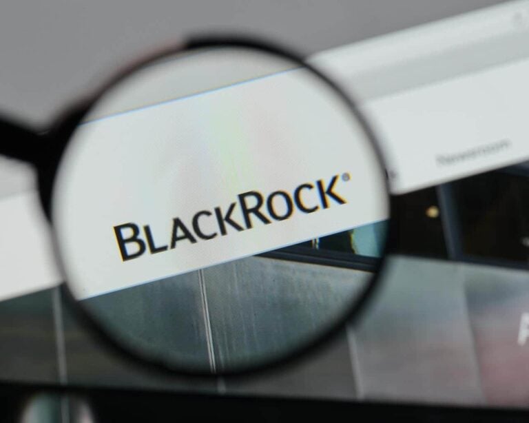 BlackRock splashed $2.6 billion on this crypto last week as market tanked