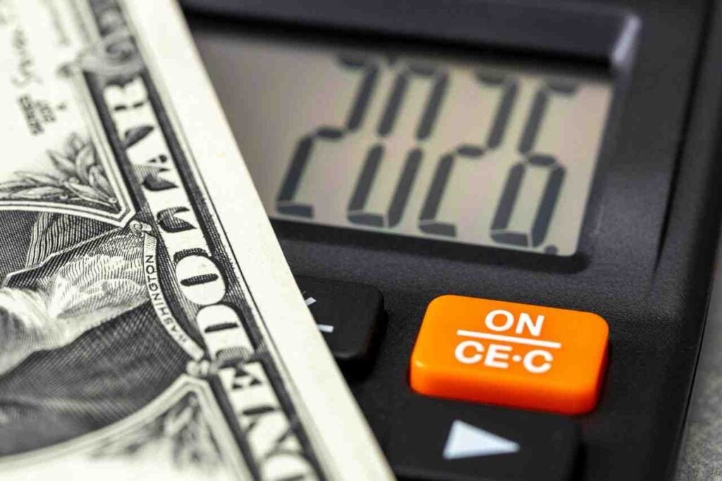 Do Americans expect a financial crisis in 2026? 