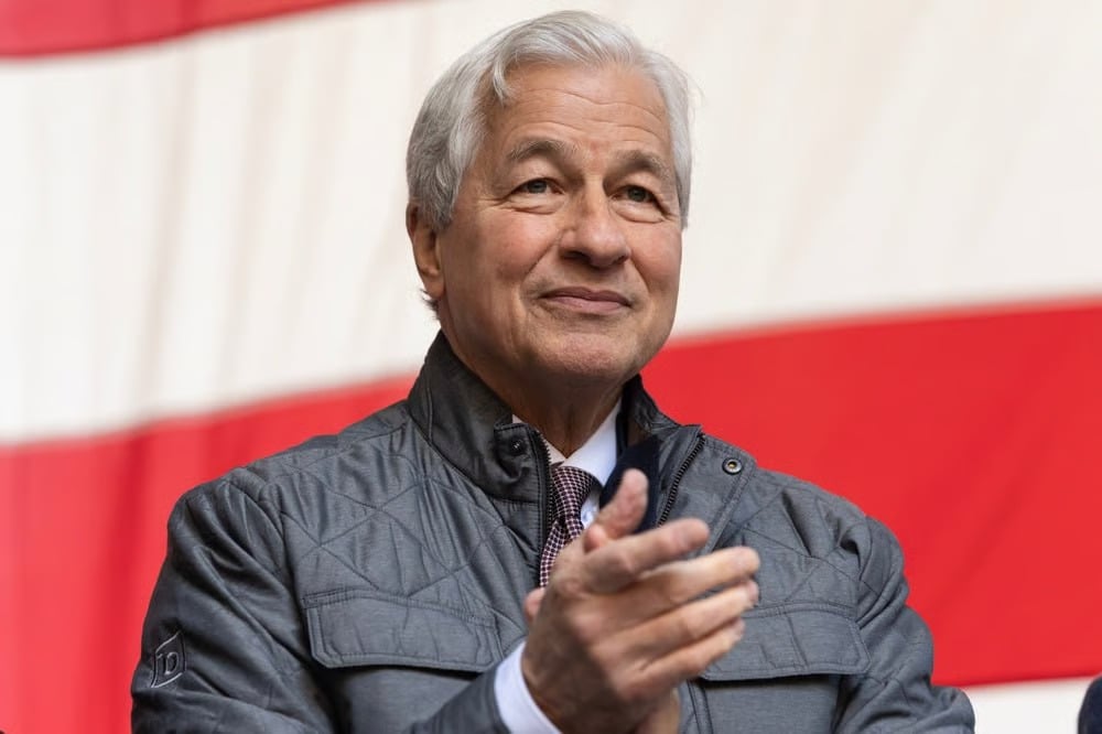 JPMorgan CEO Jamie Dimon dumps $40m of JPM shares