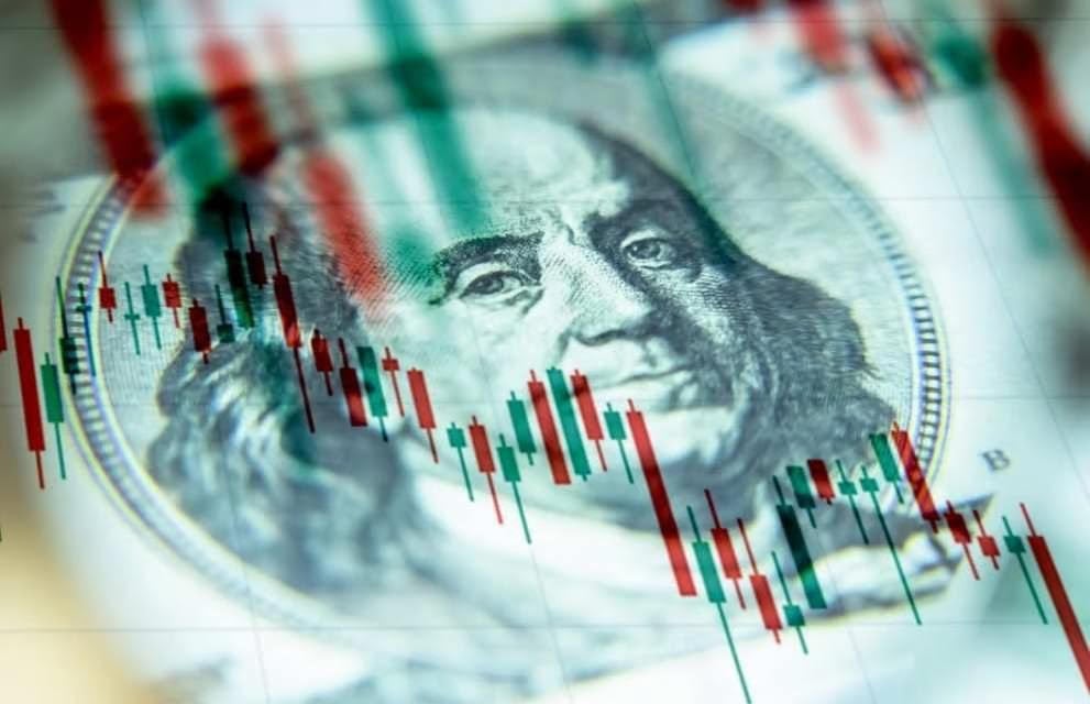 U.S. economist accuses Trump of market manipulation thumbnail