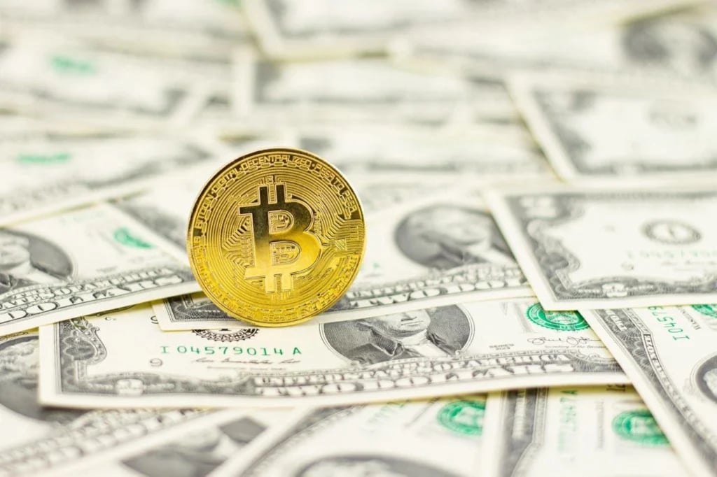 BTC spot ETFs snap five-day inflow streak - What's next for Bitcoin price? thumbnail