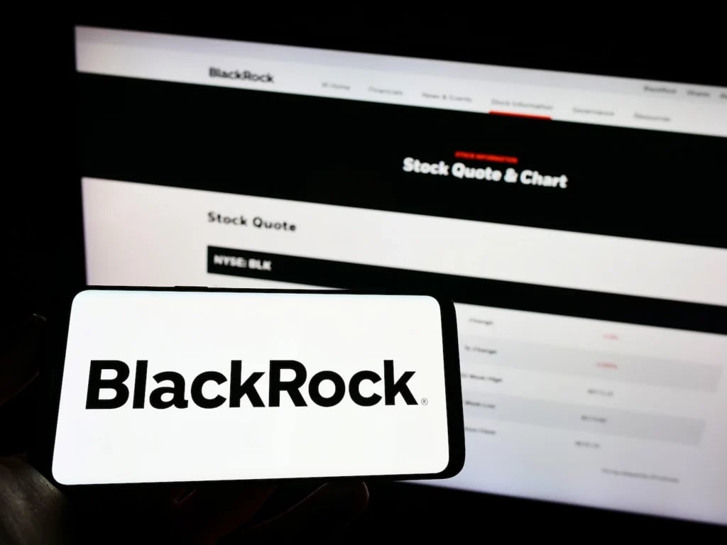 BlackRock dumps over $170m of these two cryptocurrencies in a day