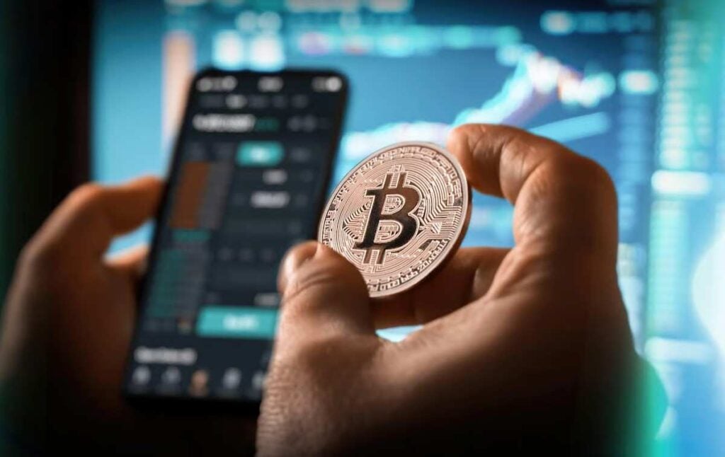 Crypto market wipes out over $100 billion within hours  thumbnail