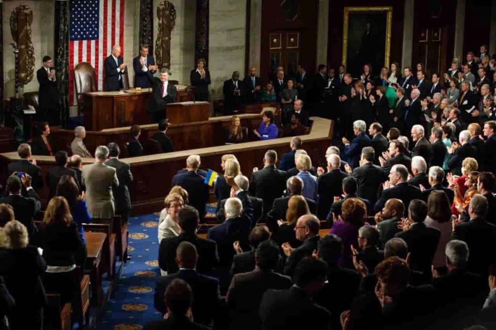 Stablecoin yield compromise sends Clarity Act passage odds soaring thumbnail