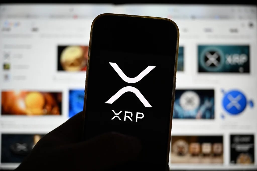 XRP institutional demand declines in May thumbnail