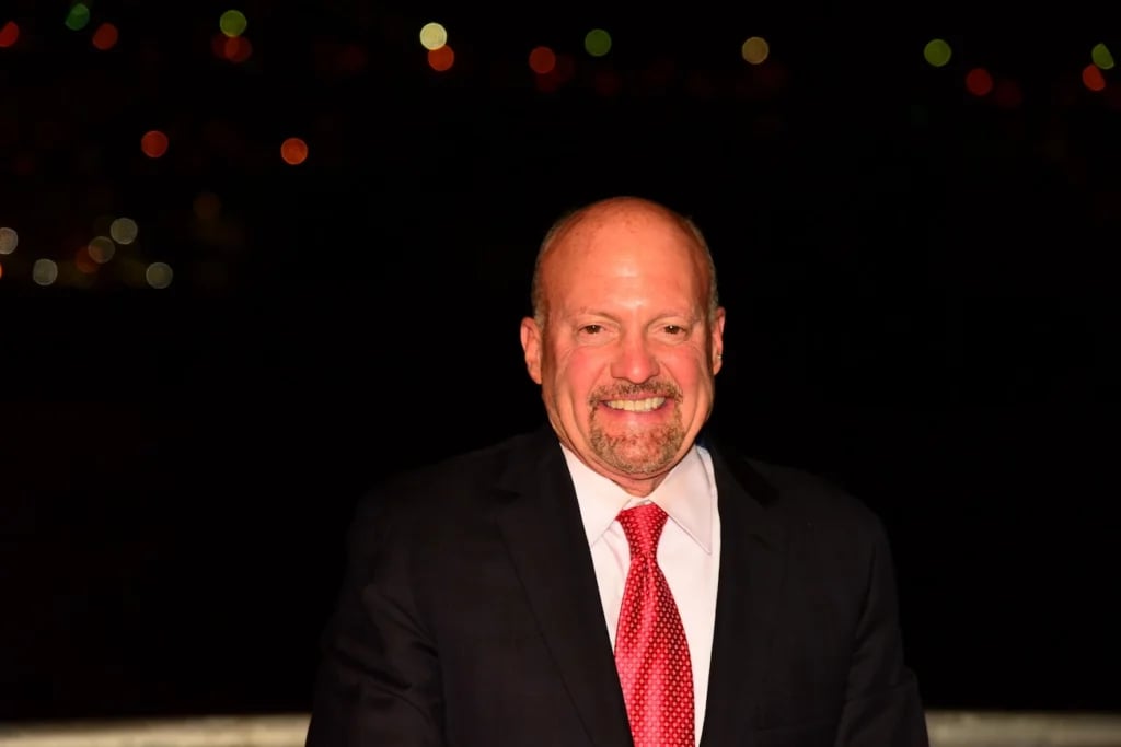 Jim Cramer calls SpaceX stock a ‘Monster’ at $200
