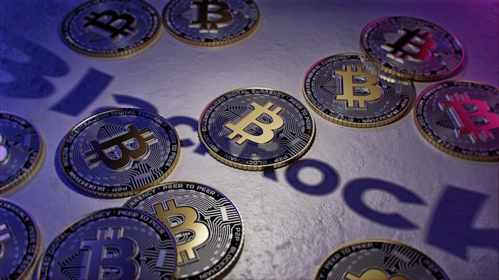 BlackRock dumped $1.5 billion of these cryptocurrencies in a week thumbnail