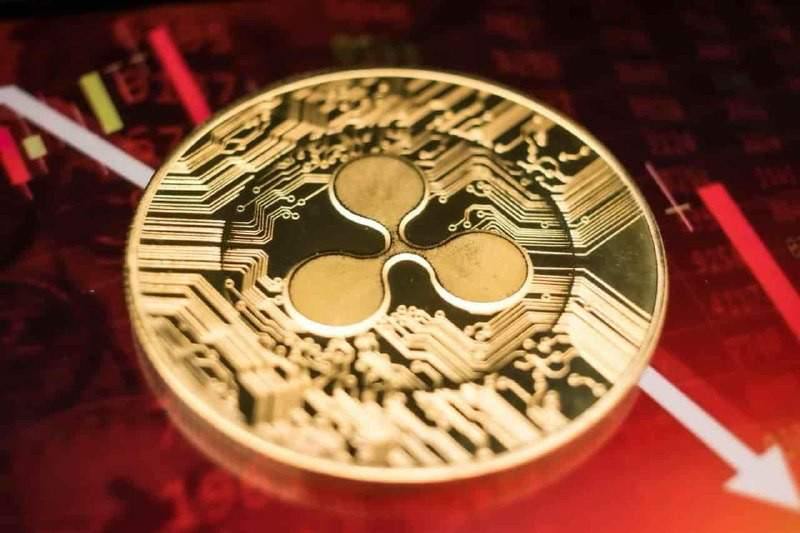 XRP funding rates drop 240% in a day; Here’s what it means thumbnail