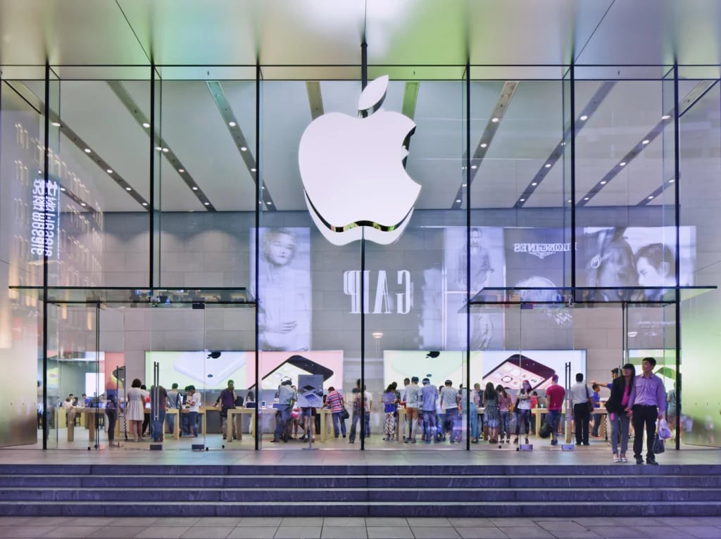Wall Street sets Apple stock price for the next 12 months thumbnail